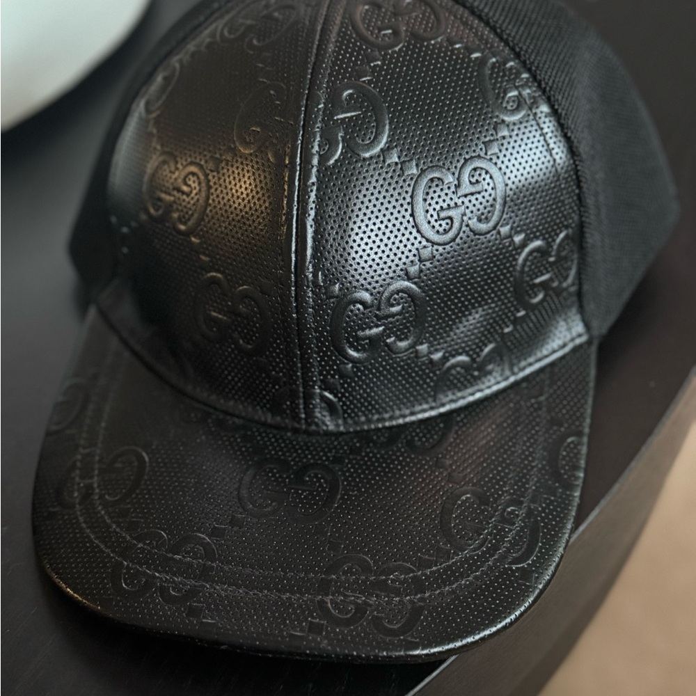 Gucci Black Logo-Embossed Hat